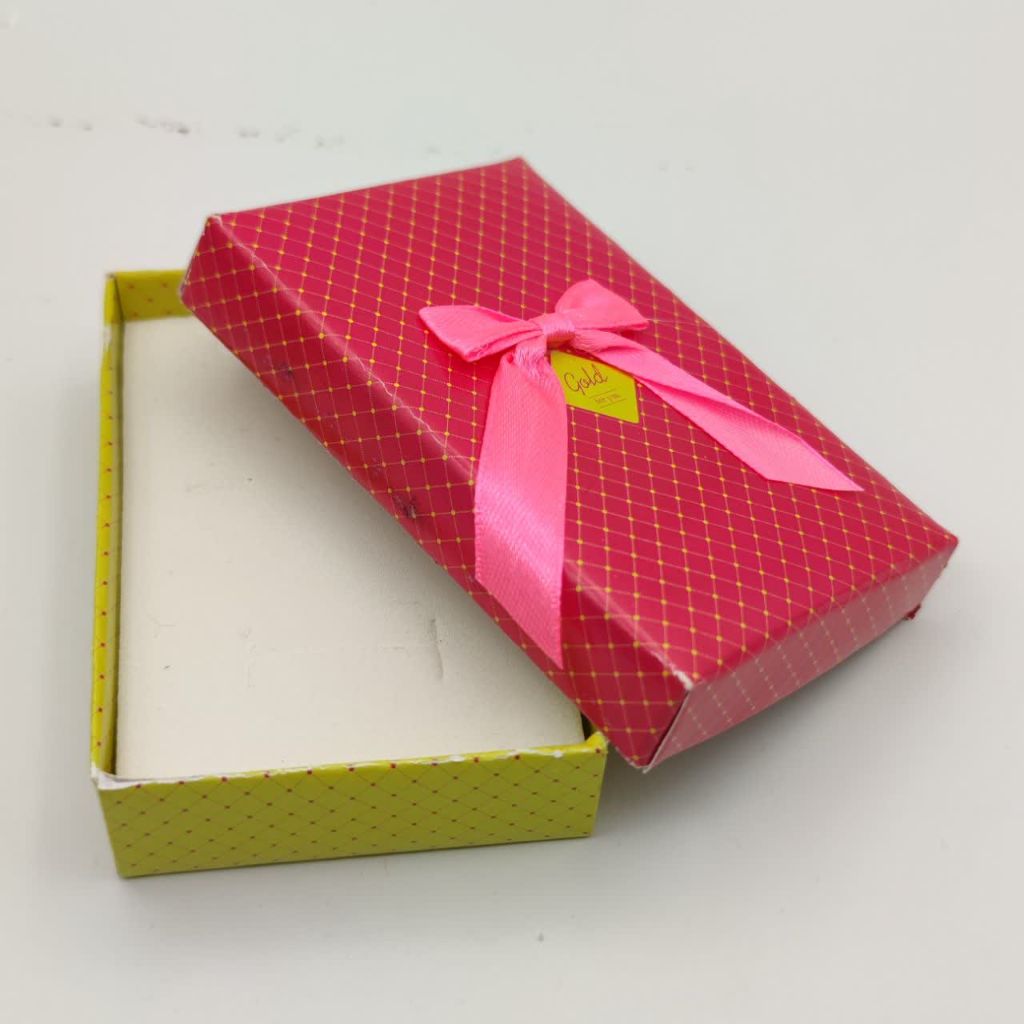 جعبه کادویی نیمست پاپیونی کد 2441